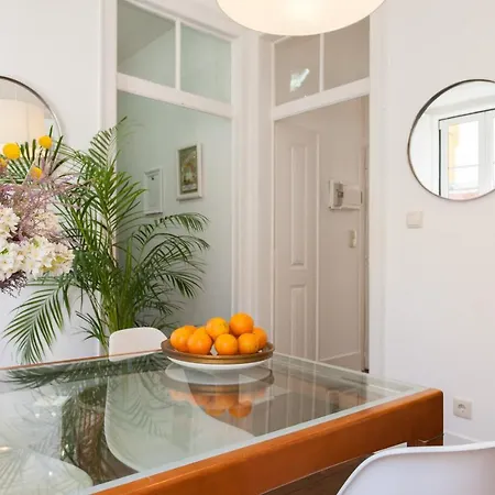 Principe Real Apartment *